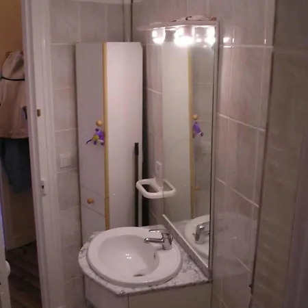 2 Bedrooms 150 M From The Appartamento *