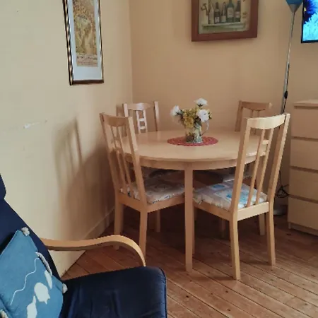 2 Bedrooms 150 M From The Ульгат